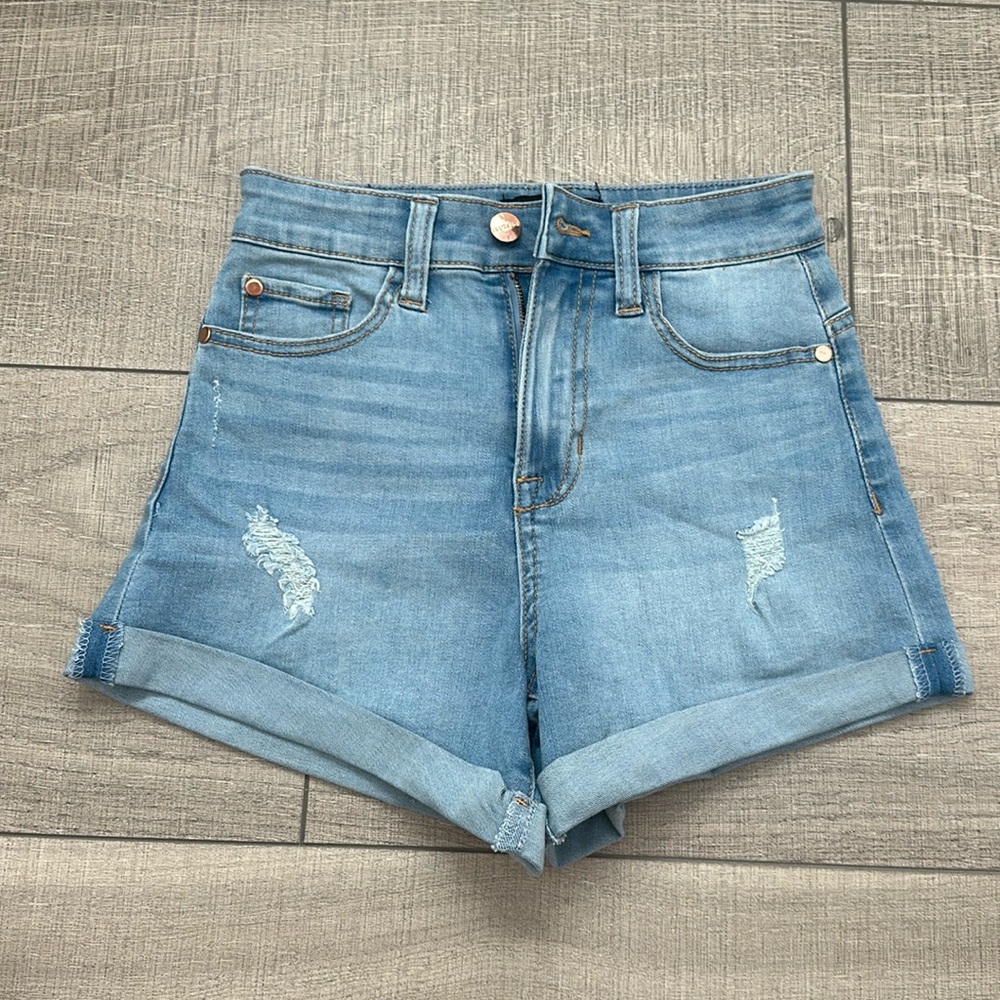 Women’s Kendall + Kylie Denim Shorts, 0/24, The Icon short.